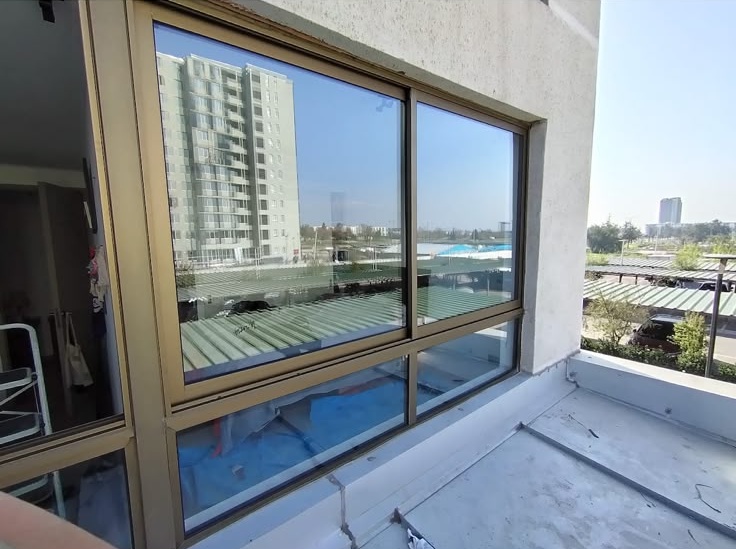 Ventanales Correderos en Balcón - Termoaluminios
